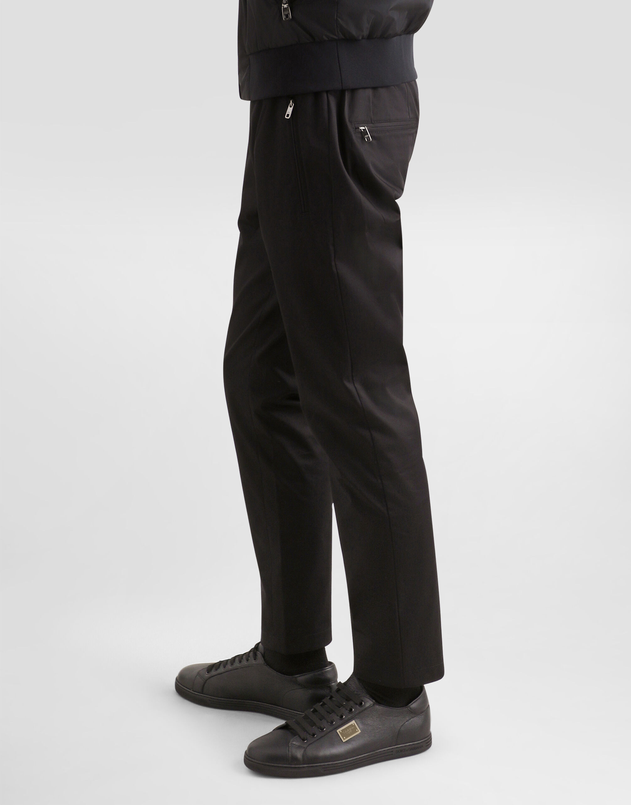ブラックのメンズ ジョギングパンツ ストレッチコットン