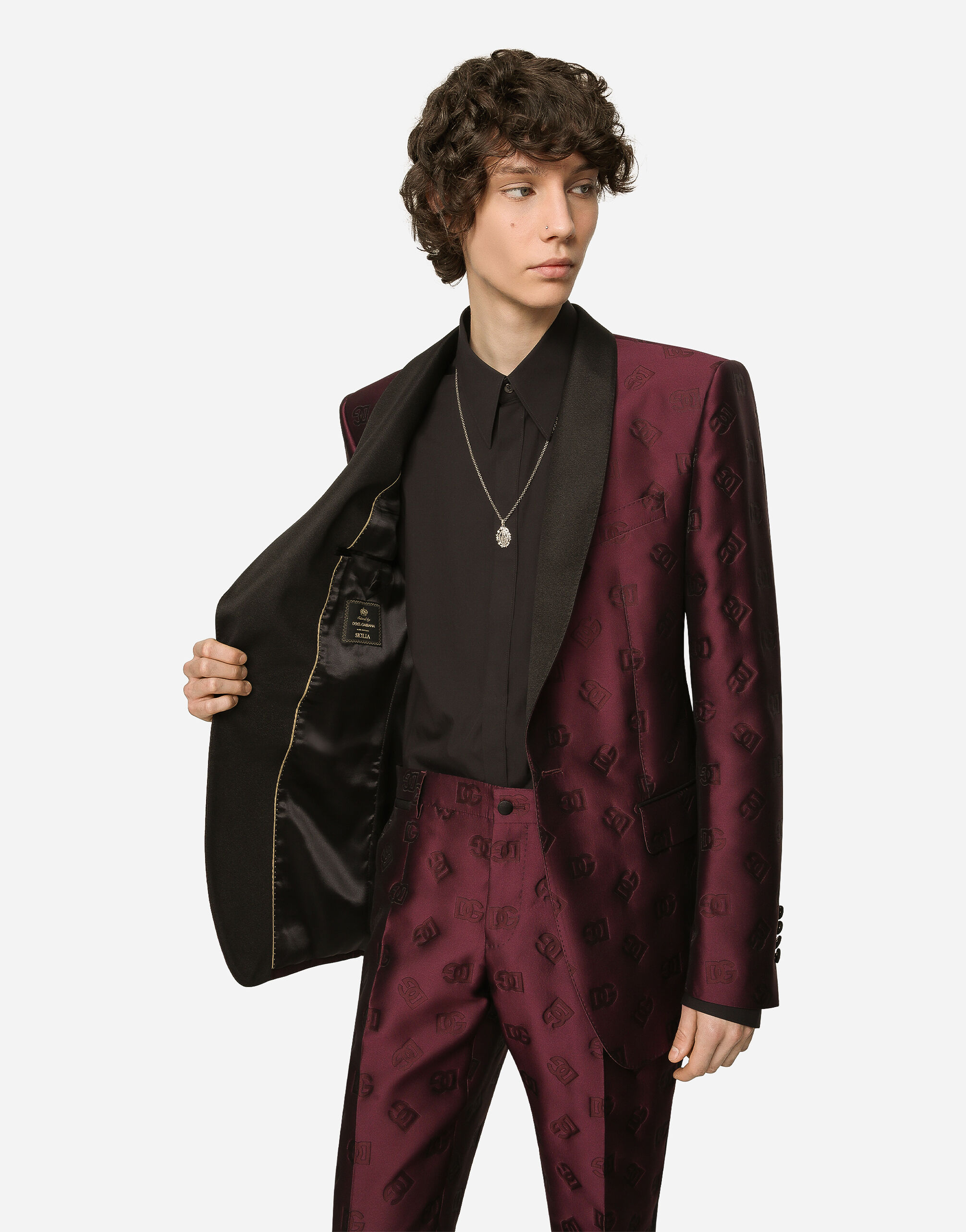 D&g suits top