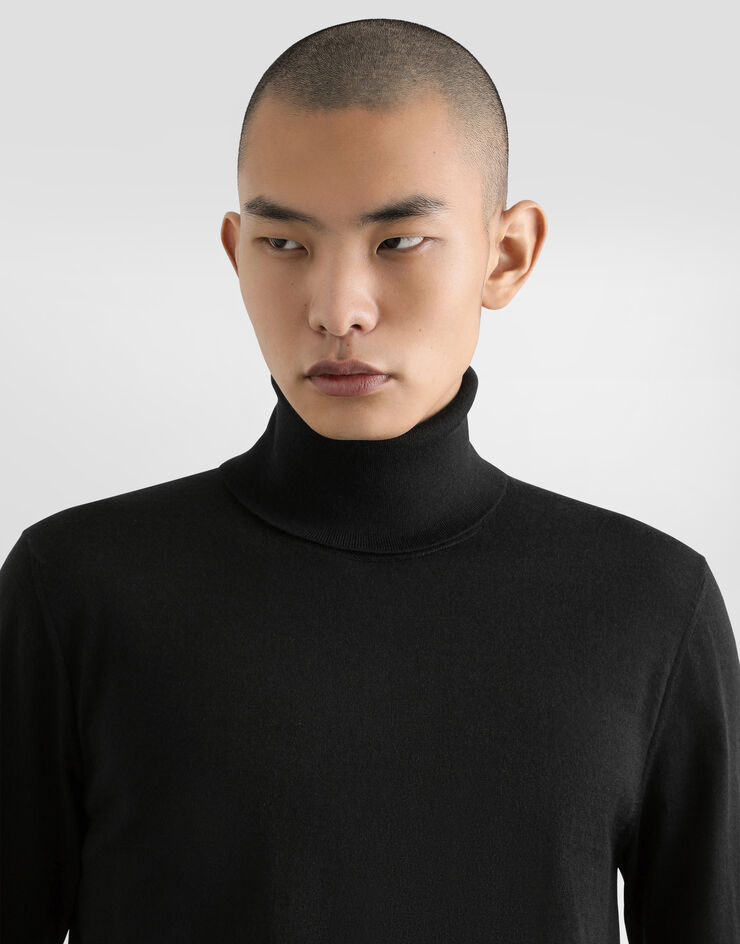 Dolce & Gabbana Pull à col montant en cachemire Dolce & Gabbana Pull à col montant en cachemire Noir GXB00TJAW2O
