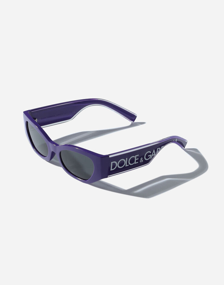 Dolce & Gabbana نظارة شمسية بشعار DNA بنفسجي VG600MVN587