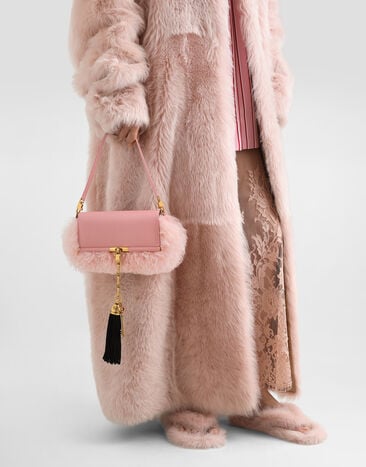 Dolce & Gabbana Schultertasche Marlene aus Shearling und Kalbsleder in Palmellato-Optik Multicolor BB7756A0524