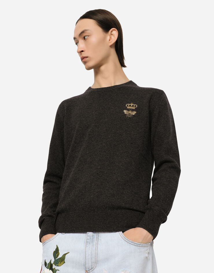 Dolce & Gabbana Round-neck wool sweater with embroidery 그레이 GXE63ZJBVB2