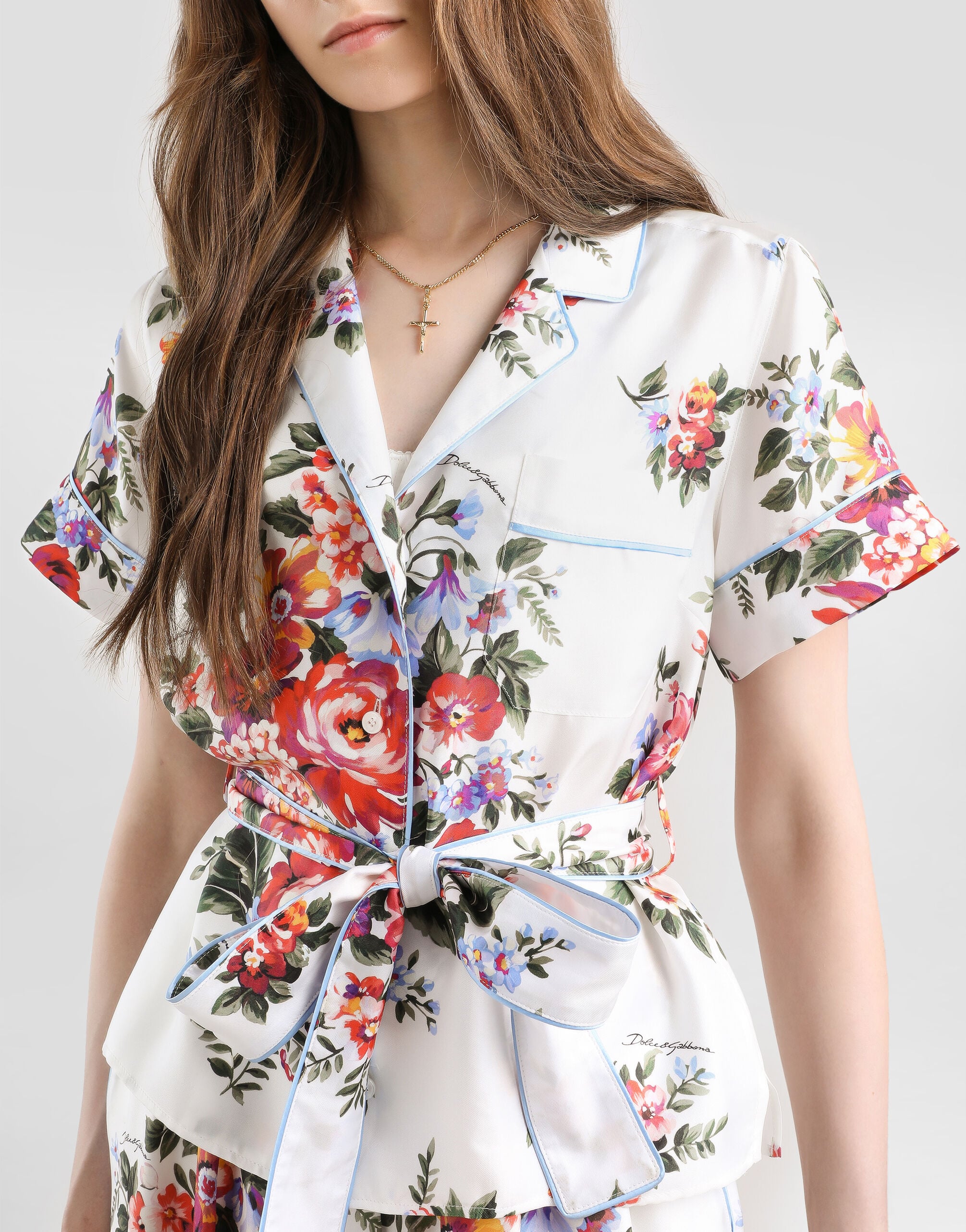 Flower bouquet-print twill vanity shirt in Multicolor for Women