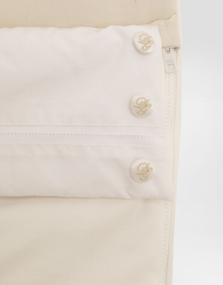 Dolce & Gabbana Newborn interlock baby nest with logo and polka dots Multicolor LNJAH4G7PFQ