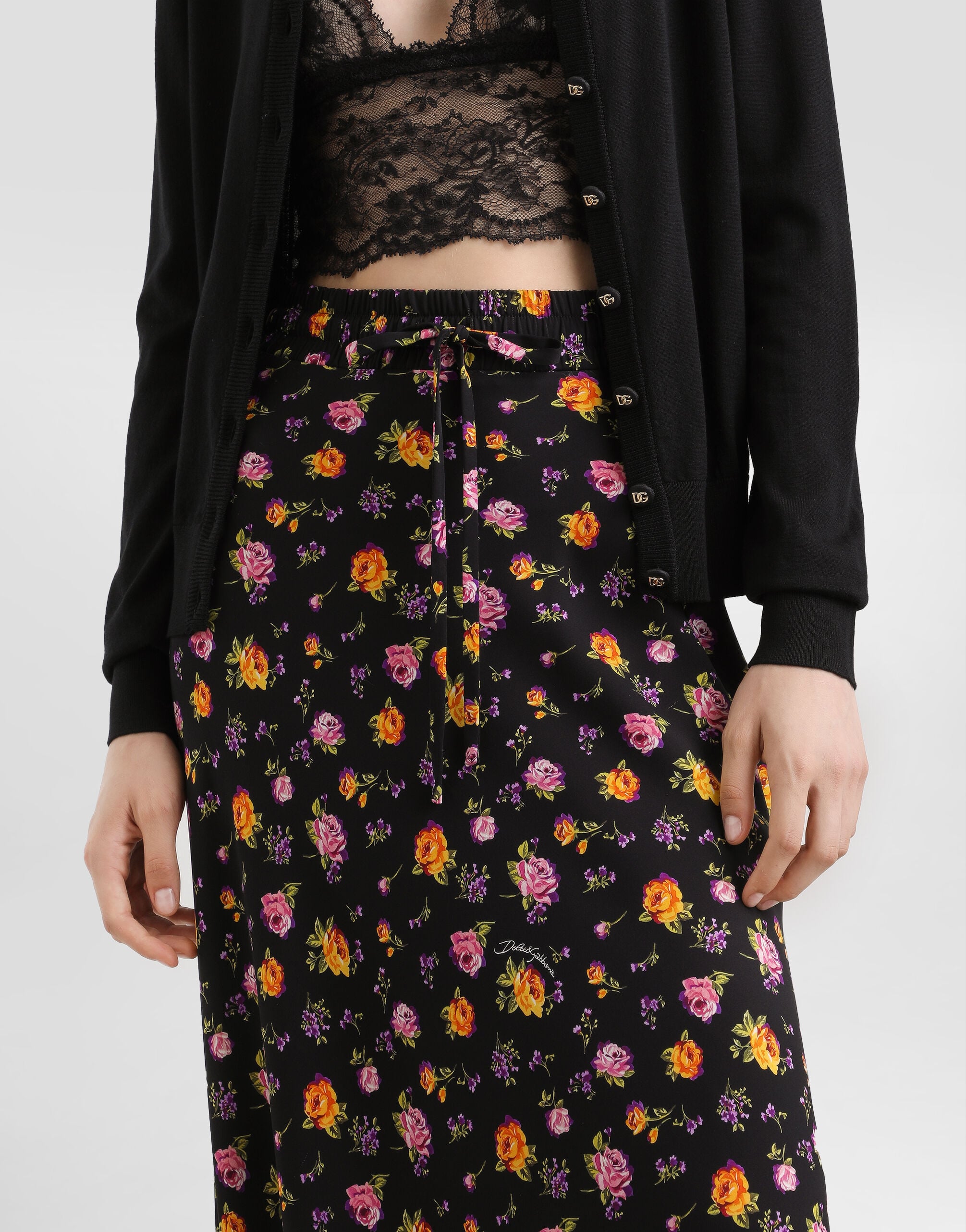 Small rose bouquets-print flared charmeuse skirt in Multicolor for