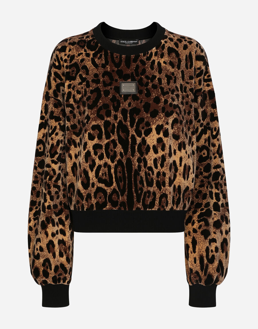 Round-neck chenille sweatshirt with jacquard leopard design