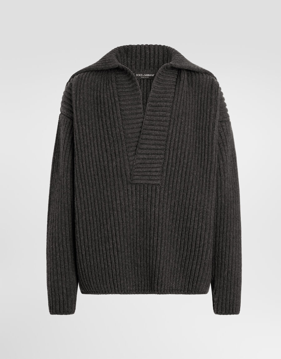 Cashmere sweater