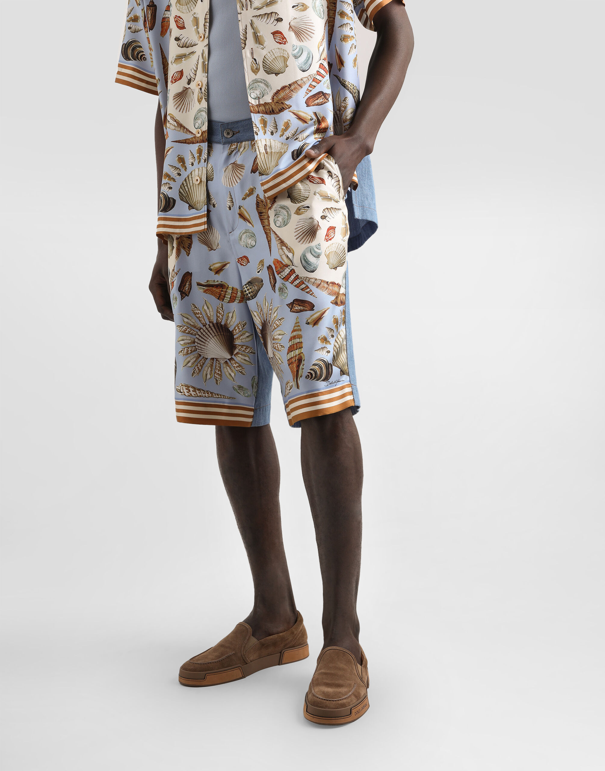 Dolce & Gabbana クラウンモノグラム 総柄 ハーフパンツ Denim bermuda shorts in Multicolor for Men | Dolce&Gabbana® US