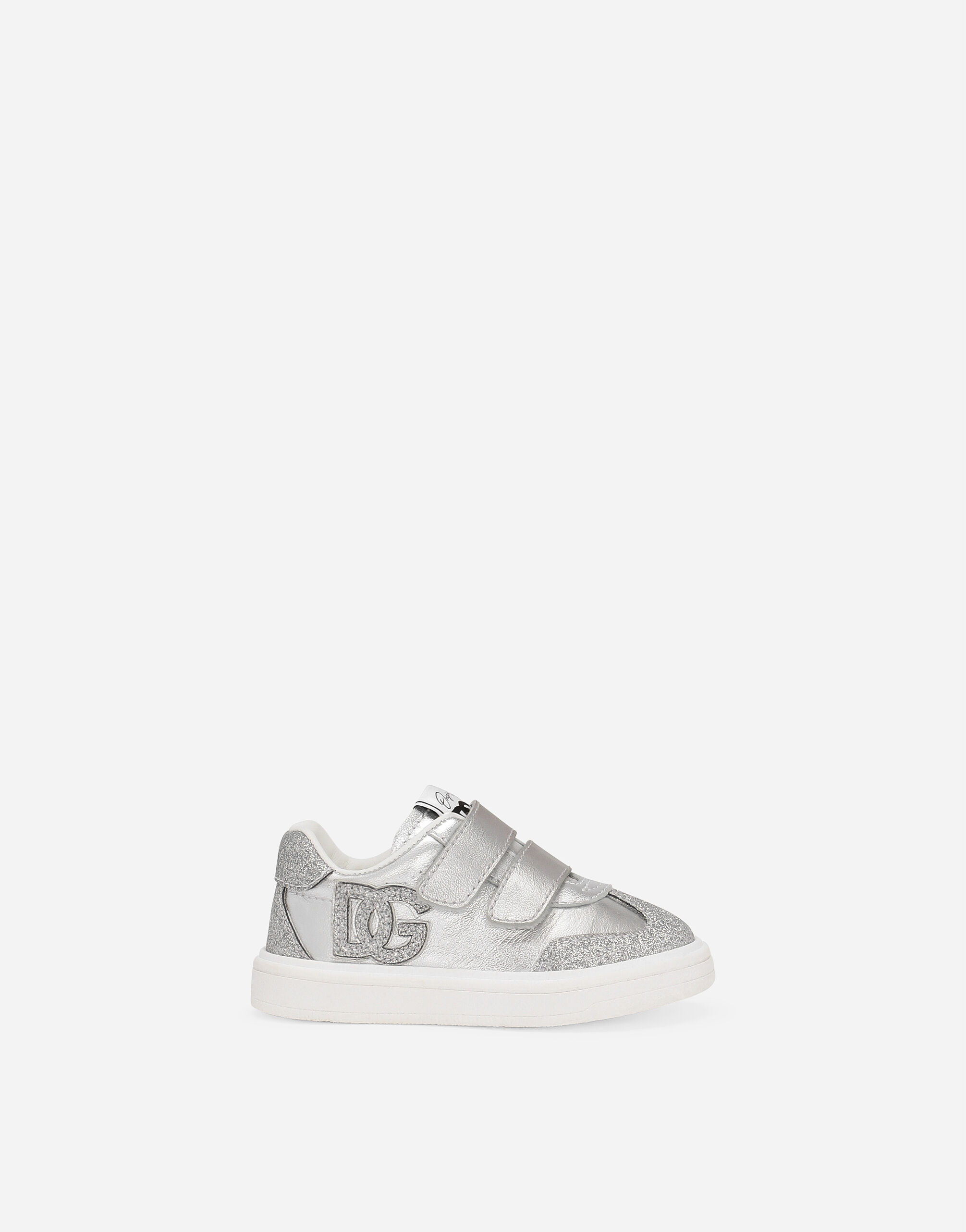 Sneaker bassa DG Original in pelle di agnello laminato con logo DG in Argento da Bambina Dolce Gabbana