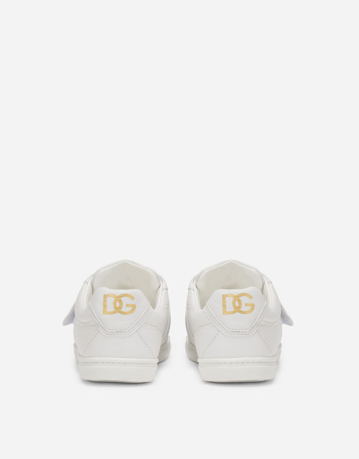 Dolce & Gabbana Calfskin sneakers with metal DG logo Blanco D11095AY437