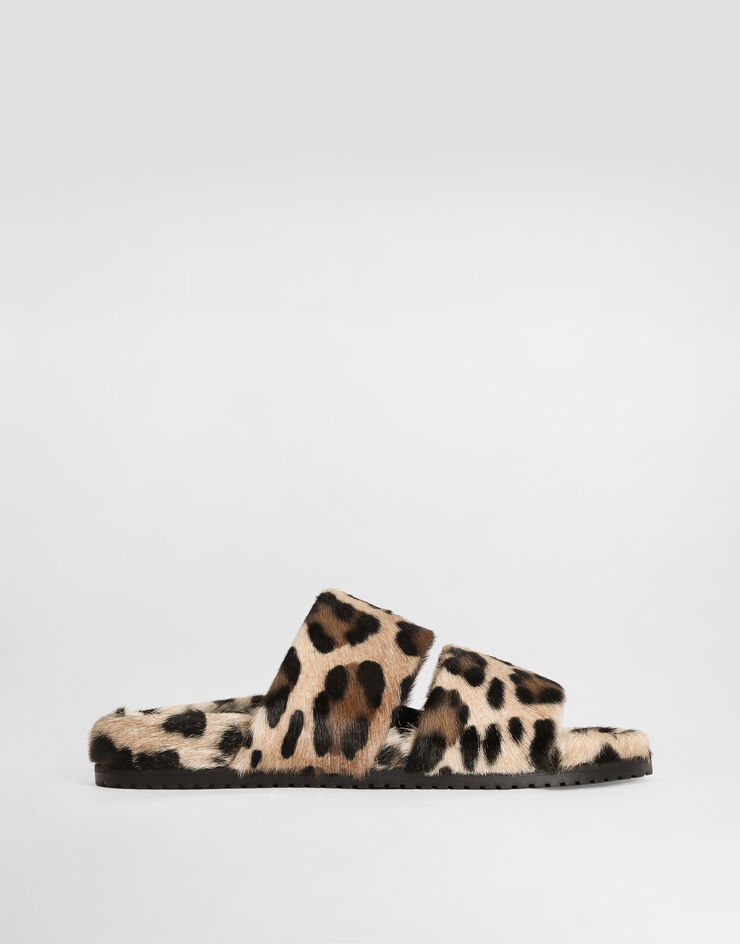 Dolce & Gabbana Sandalias DG Casual en piel de cabra kid con estampado leopardo Multicolor A80574A0087
