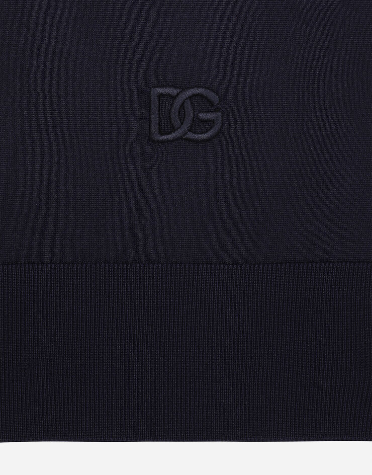 Dolce & Gabbana سترة حرير بياقة دائرية وتطريز DG أزرق GXX03ZJBSF8