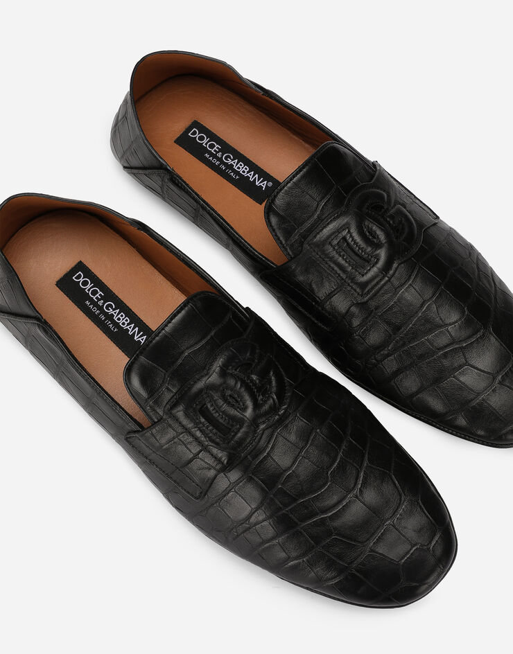 Dolce & Gabbana حذاء درايفر من جلد عجل بطبعة جلد التمساح أسود A50583AS422