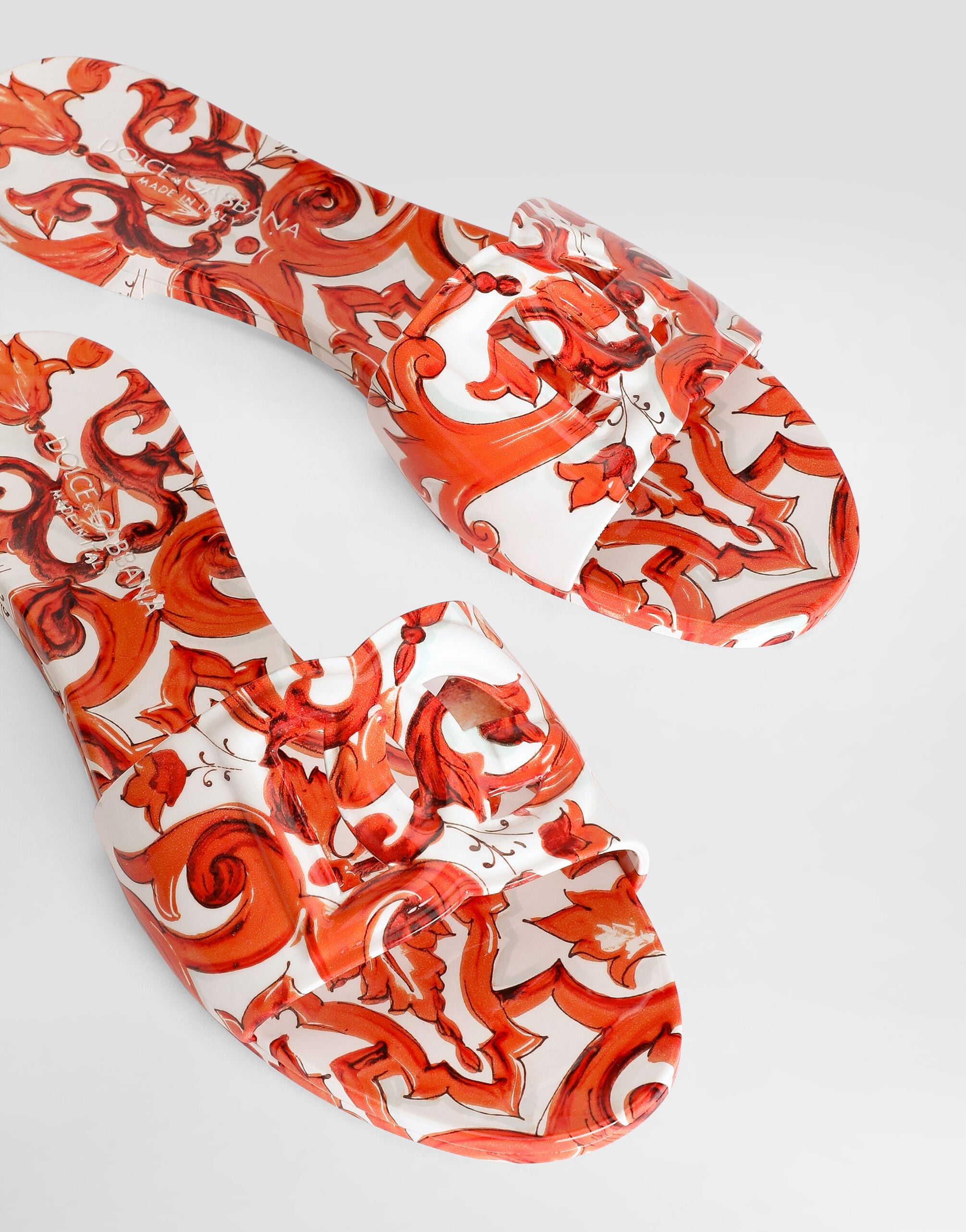 【新品同様】D&G DOLCE&GABBANA ビジューコサージュ付きプリントT BEACHWEAR in Multicolor for Women | Dolce&Gabbana® US