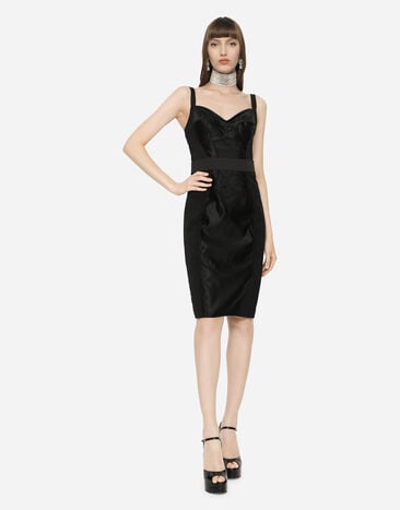 Dolce & Gabbana فستان بمشد خصر أسود F63H1TGDC38