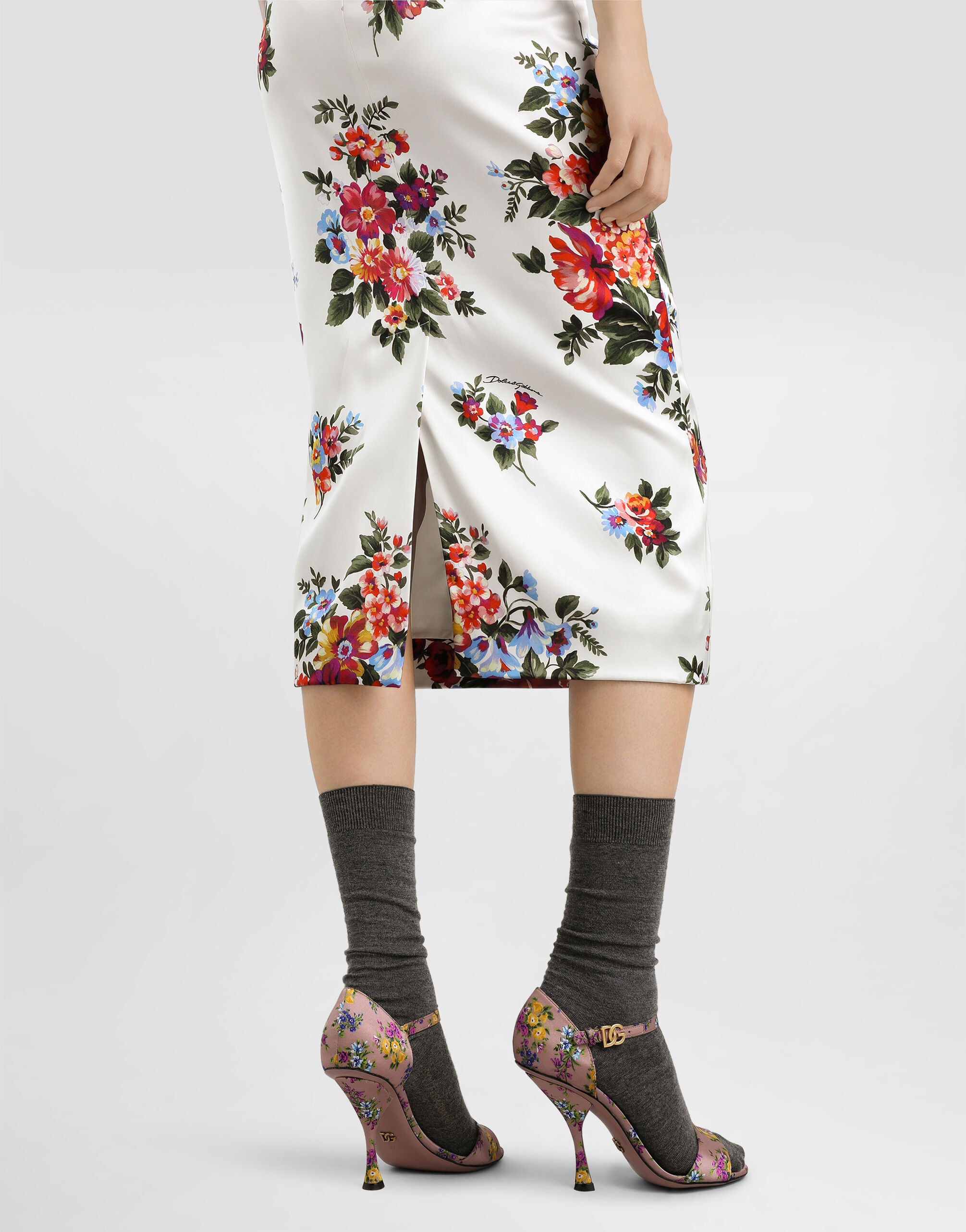 Flower bouquet-print satin sheath dress in Multicolor for Women