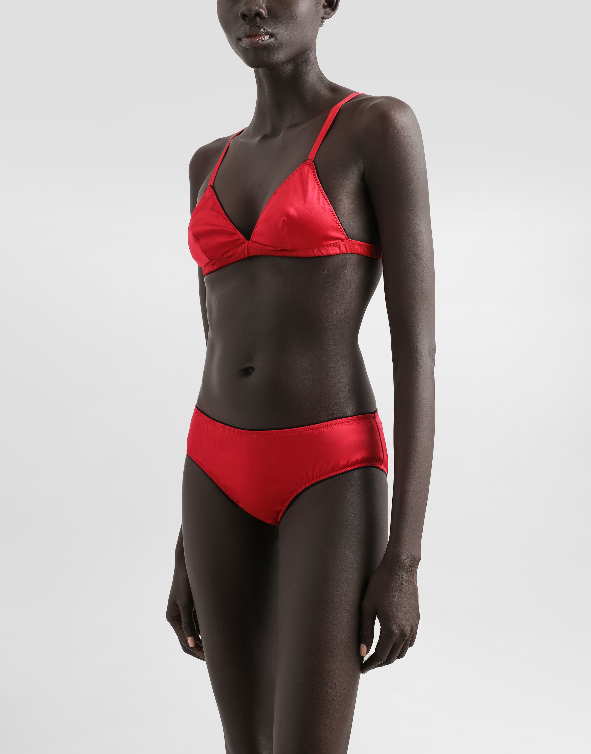 DOLCE & GABBANA サテン トライアンクル フラ O1B06TONO13 R8774 Satin triangle bra in Red for Women | Dolce&Gabbana®