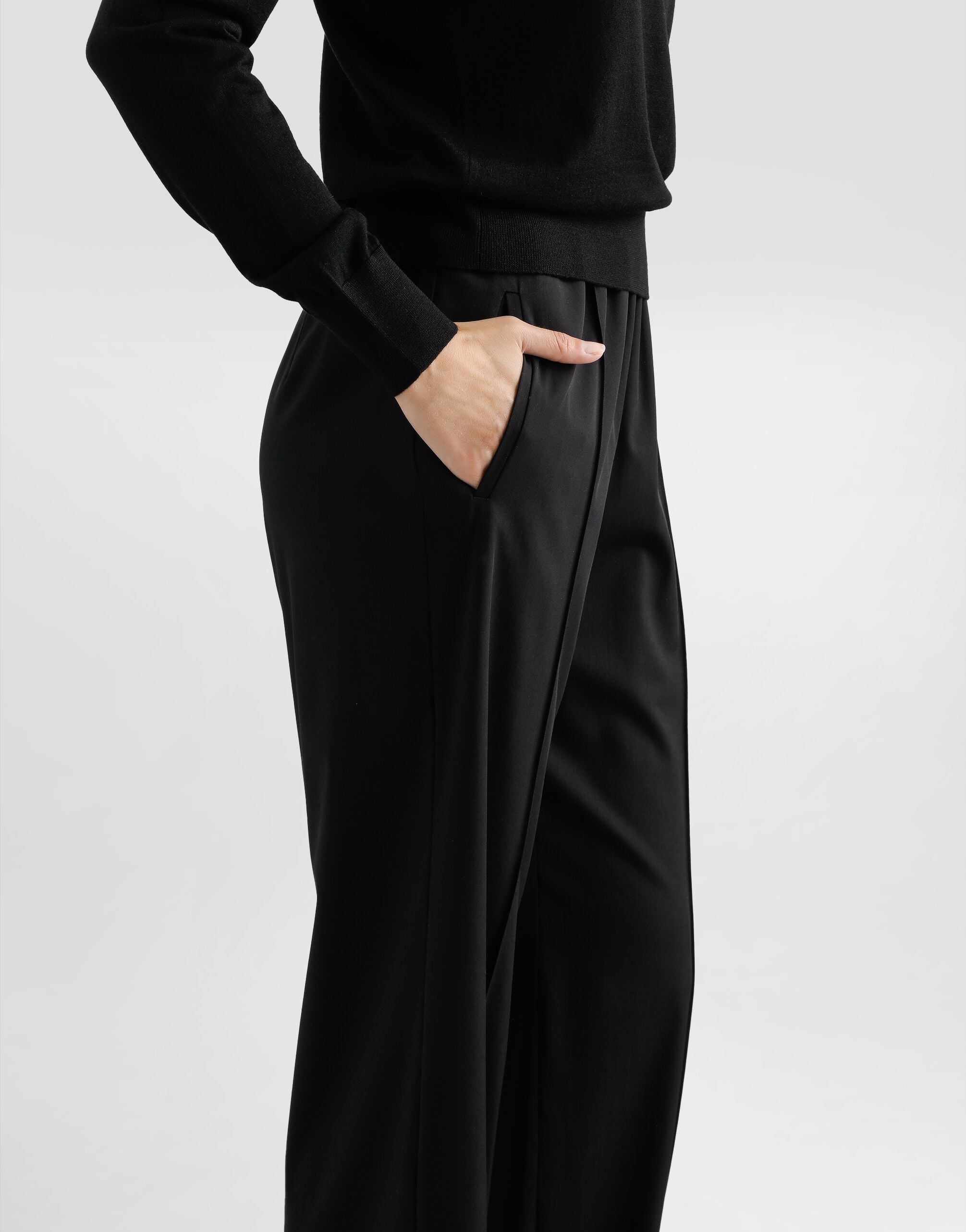 Woolen palazzo-style jogging pants - thumbnail 5