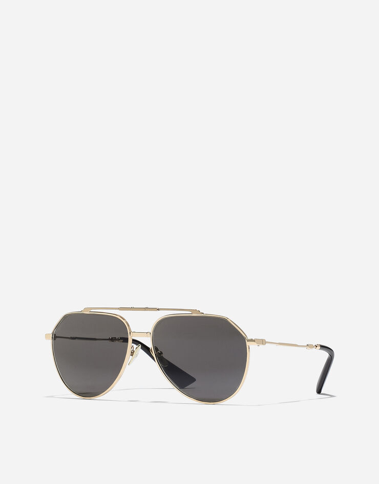 Dolce & Gabbana 「ステファノ」サングラス オペークシルバー VG2302VM2R5