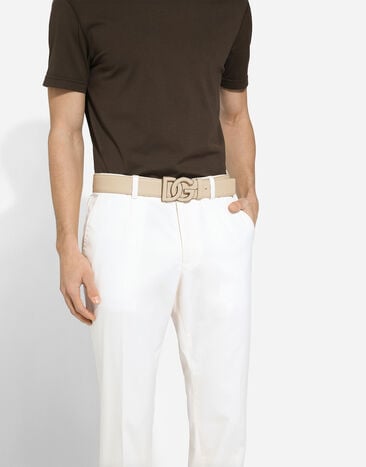 Dolce & Gabbana حزام من جلد عجل بطبعة أيل وطبعة شعار بيج BC4675AT489