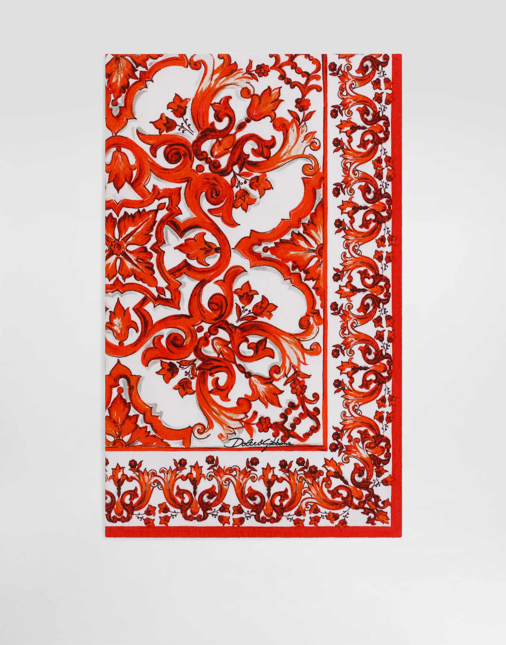 Majolica-print terry beach towel