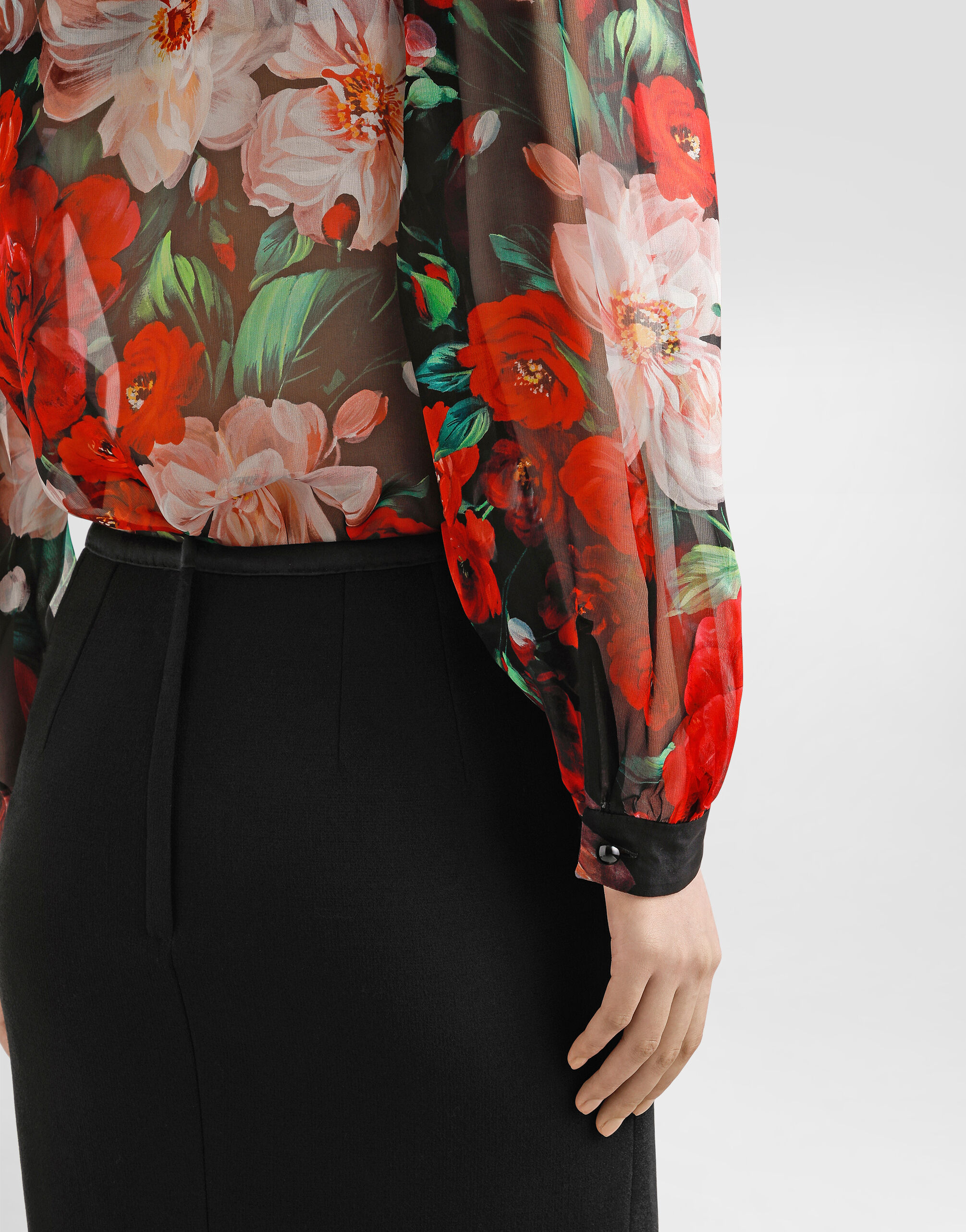 Chiffon pussy-bow shirt with floral print in Print for Women