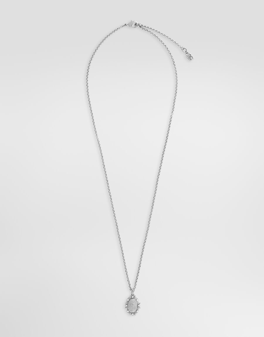 Pendant necklace with crystals