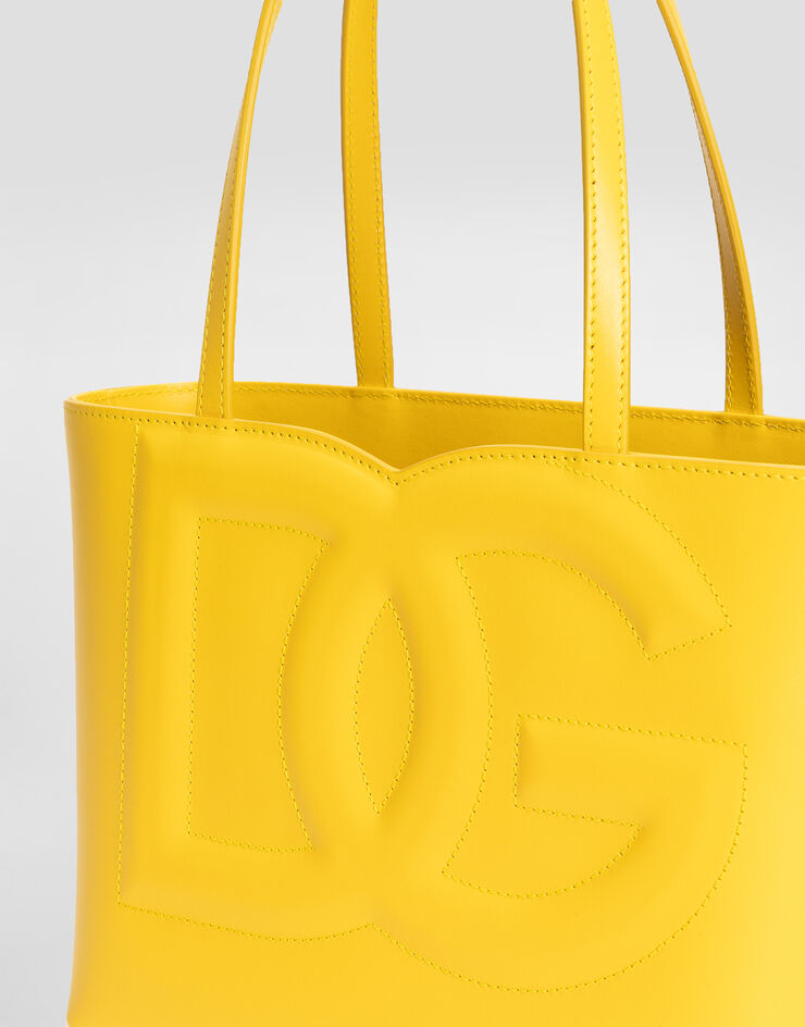 Dolce & Gabbana Bolso shopper DG Logo Bag pequeño en piel de becerro Amarillo BB7337AW576