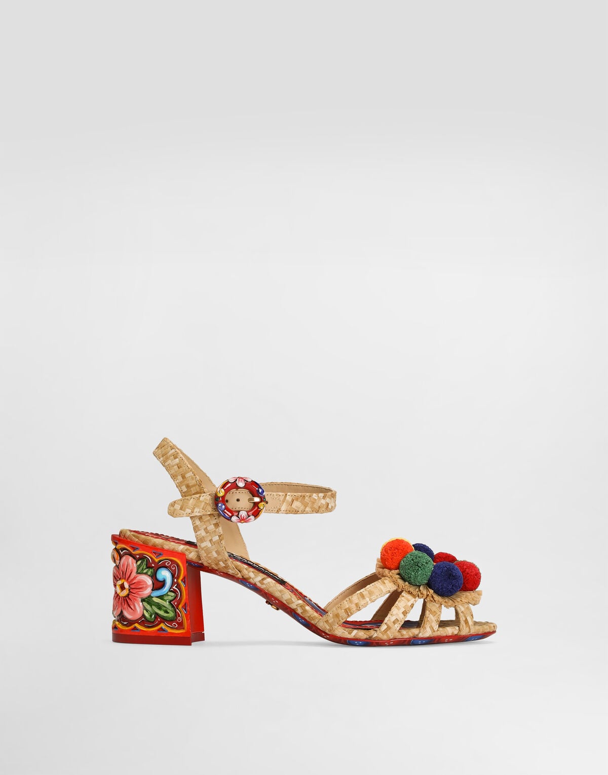 Raffia sandals with embroidery