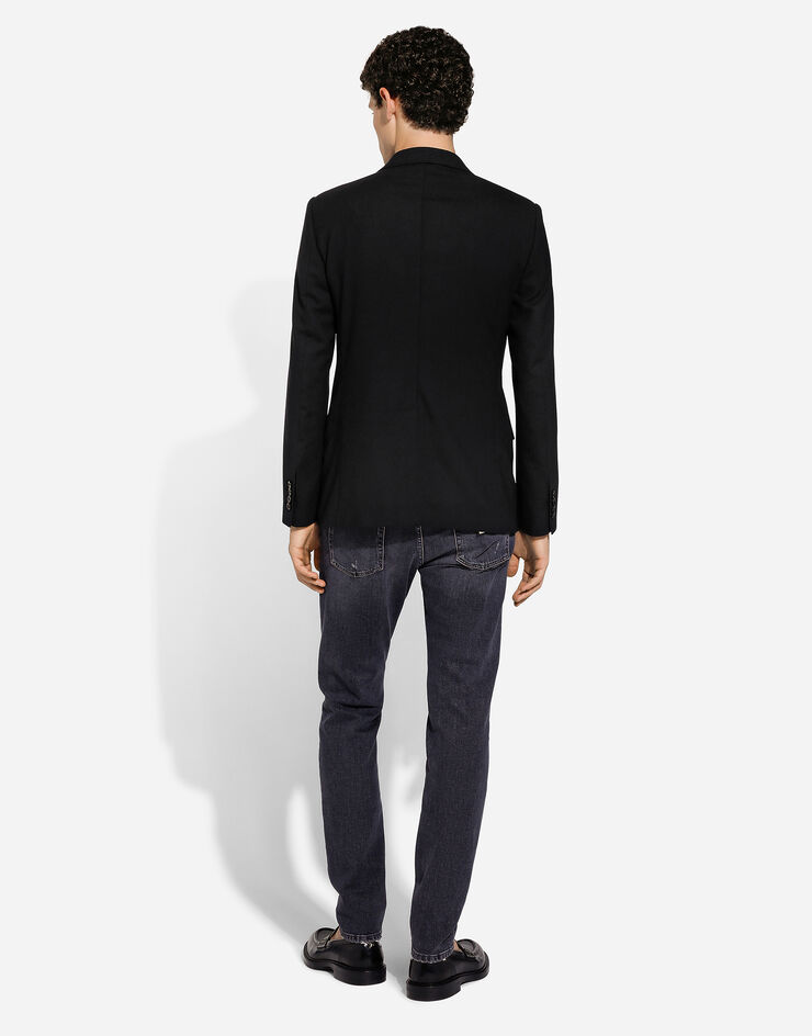 Dolce & Gabbana جاكيت صوف بقصة تاورمينا وصف أزرار مفرد ورقعة DG أسود G2NW0ZFU28E