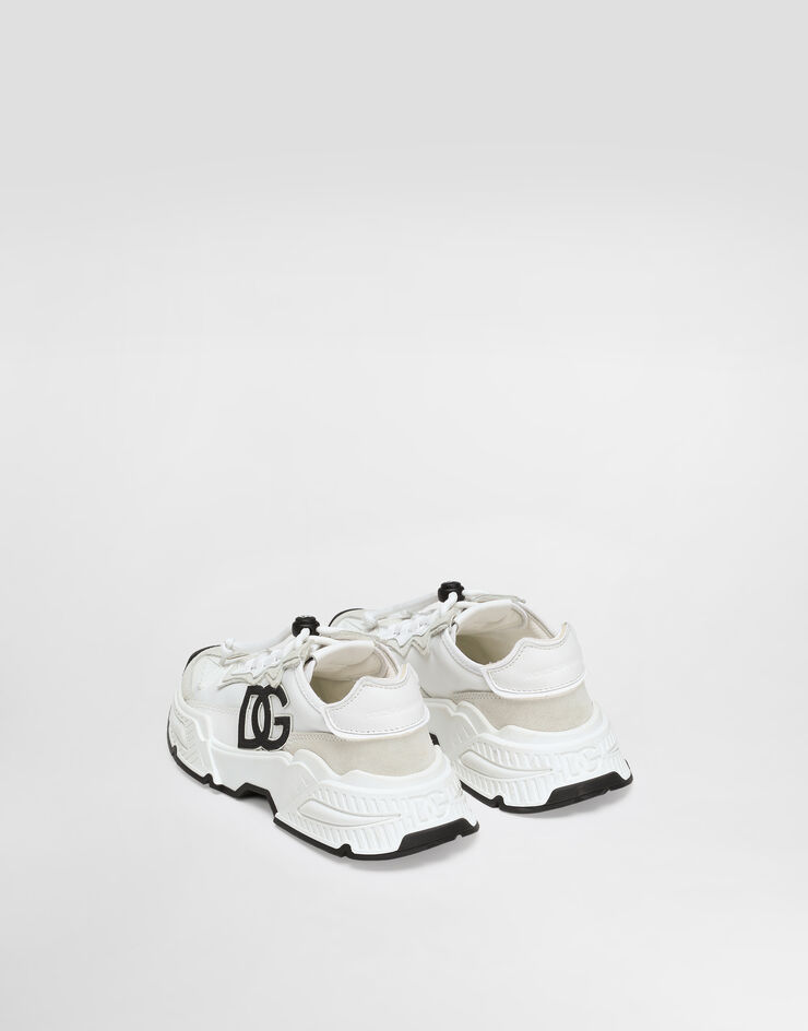 Dolce & Gabbana سنيكرز داي ماستر من مواد مختلطة أبيض DA5119AQ040