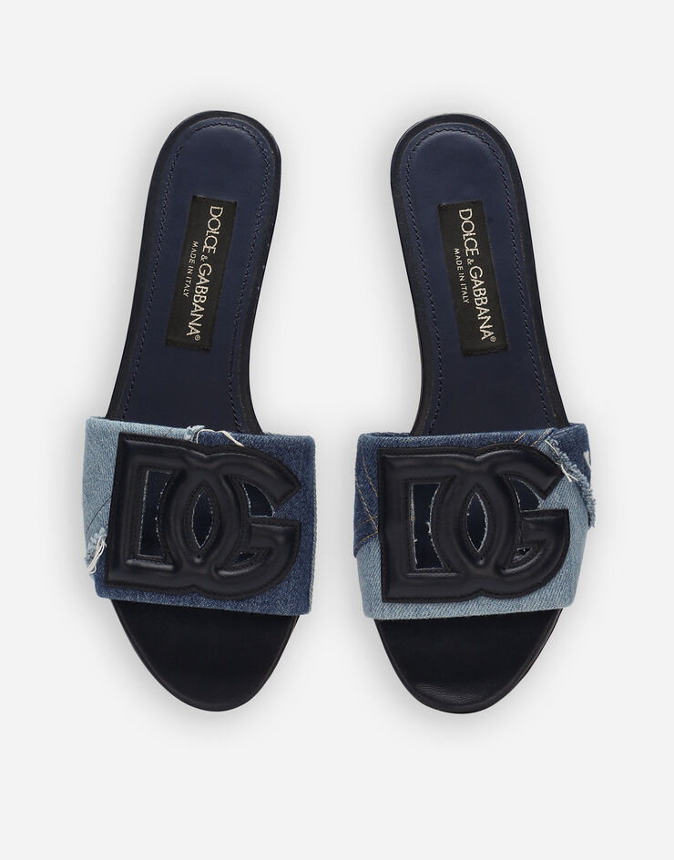 Dolce & Gabbana Pantolette aus Denim Patchwork und DG-Logo Blau CQ0474AY178