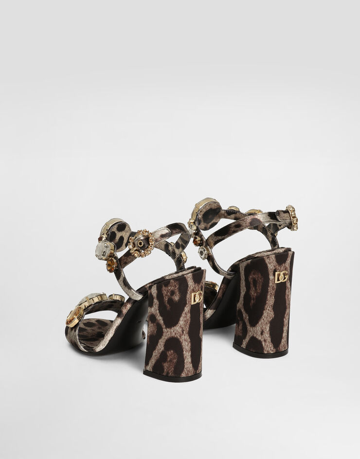 111 Dolce & Gabbana   