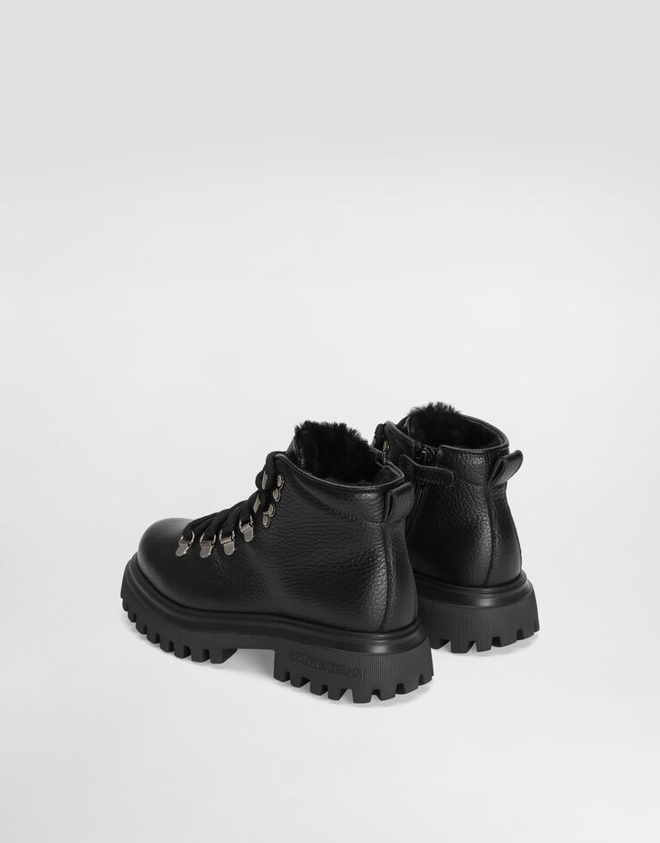 Dolce & Gabbana Calfskin boots Dolce & Gabbana Calfskin boots DA5362A0722
