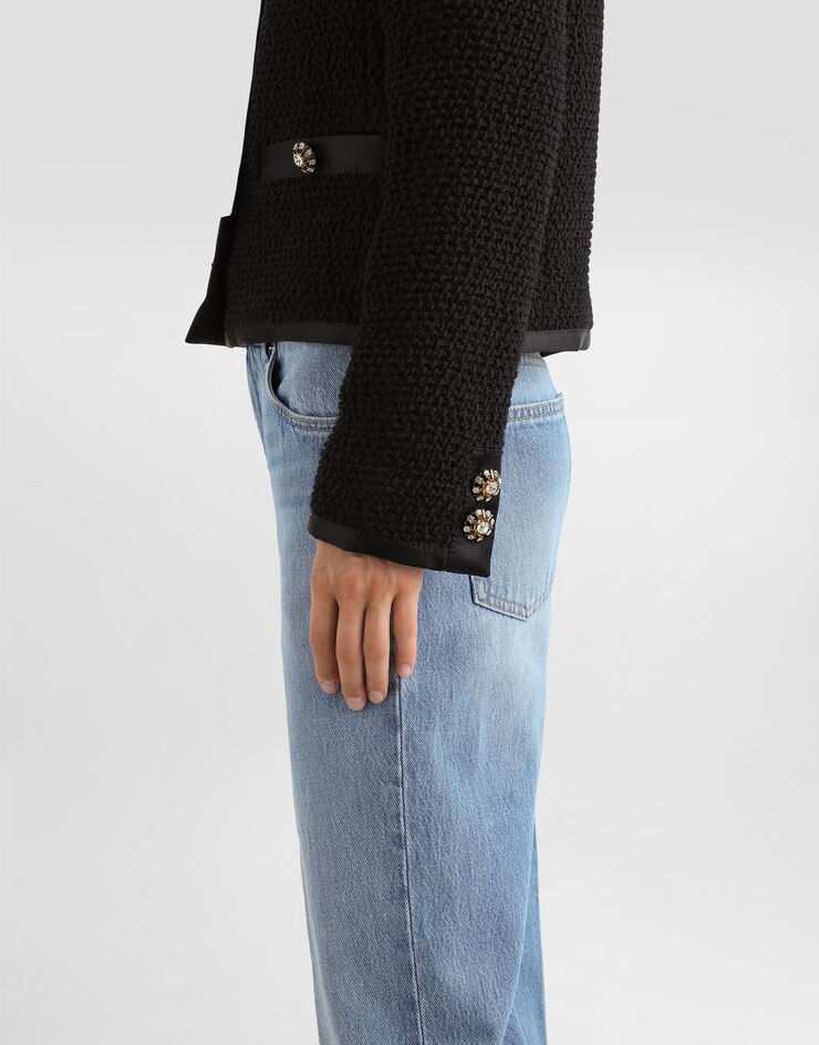 Dolce & Gabbana Einreihige Kurzjacke aus Bouclé-Tweed mit Schmuckknöpfen Schwarz F27DAZFU3JL