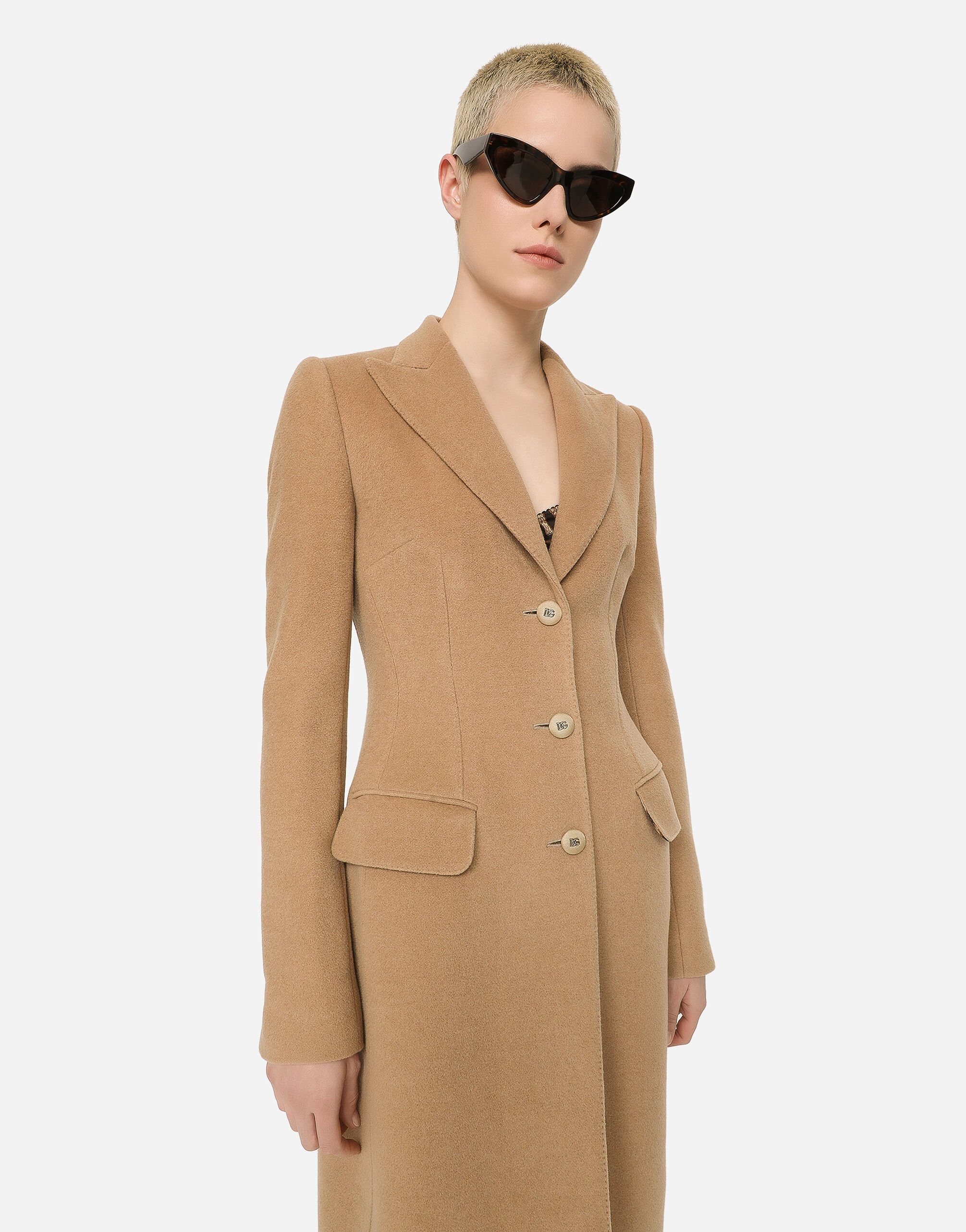 Single-breasted camel wool coat in Pale Pink for Women