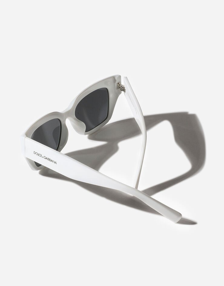 Dolce & Gabbana نظارة شمسية DG Sharped أبيض VG446BVP287
