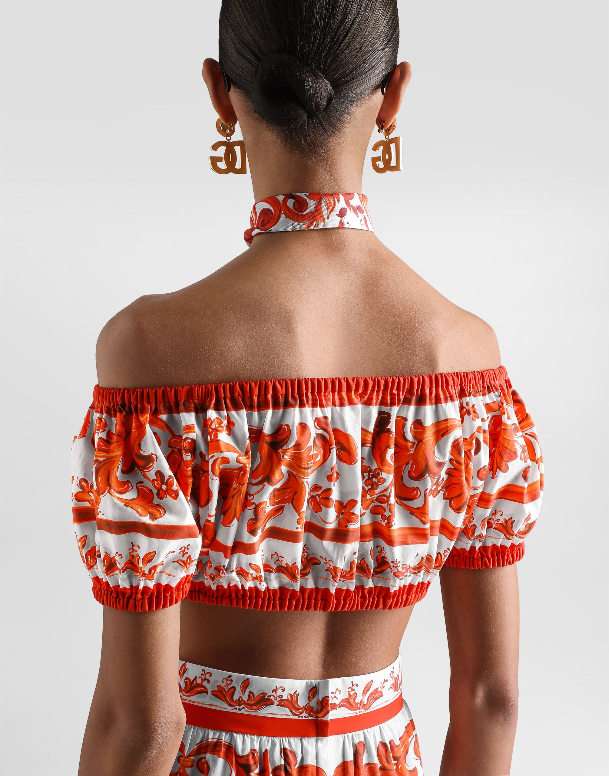 DOLCE&GABBANA カットソー トップス シルク 豪華 薔薇柄 36 Majolica-print poplin top in Multicolor for Women | Dolce&Gabbana® US