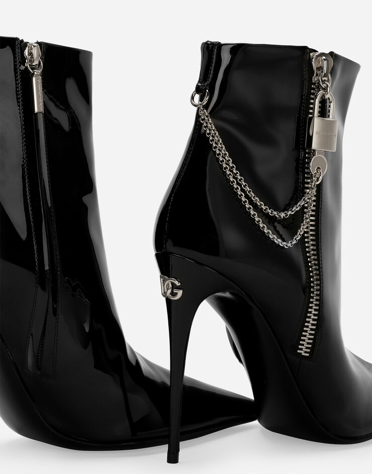 Dolce & Gabbana حذاء بوت برقبة للكاحل من جلد لامع أسود CT1022A1471