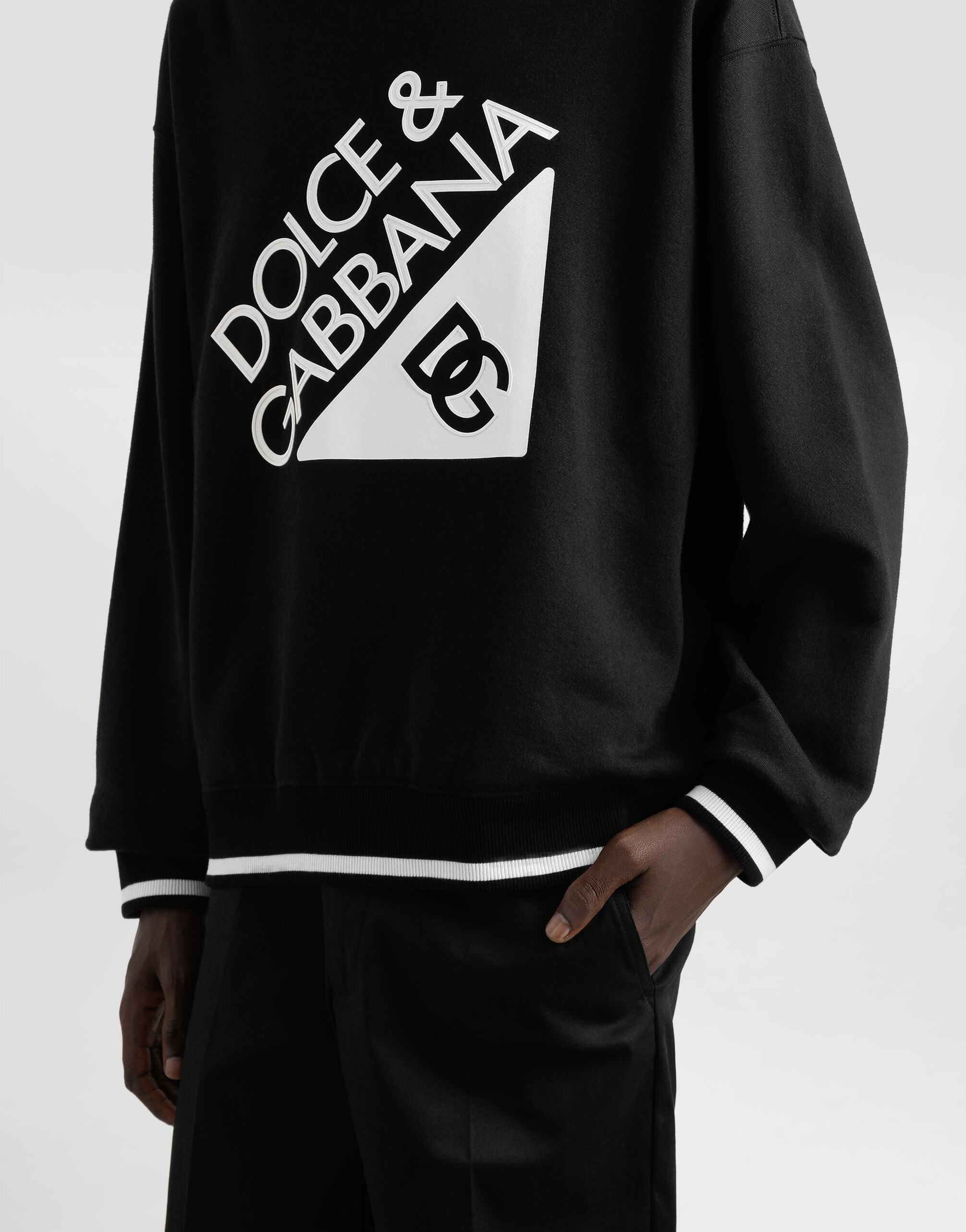 スウェット・トレーナー DOLCE & GABBANA Logo print sweatshirt Black  G9AHSTG7O5X Jersey sweatshirt with DG logo print in Black for Men