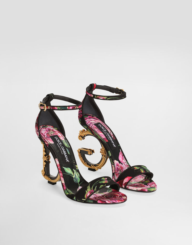 111 Dolce & Gabbana   