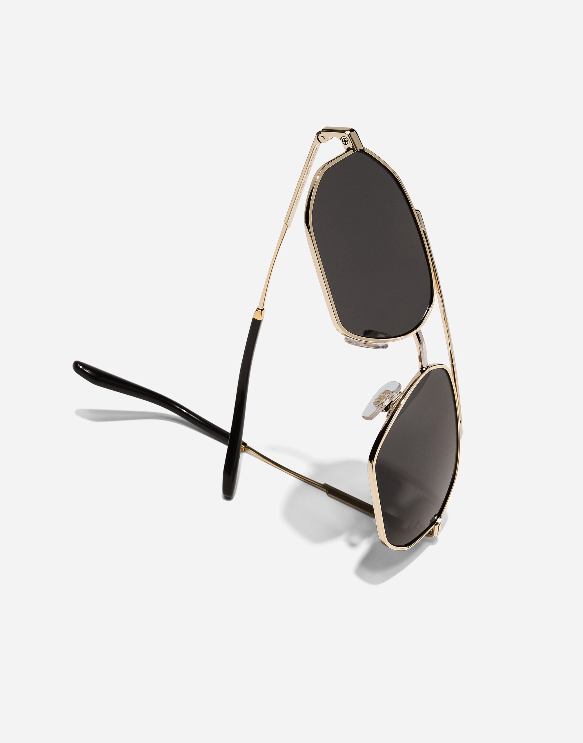 Metal Classic Sunglasses in Gold for Men | Dolce&Gabbana®