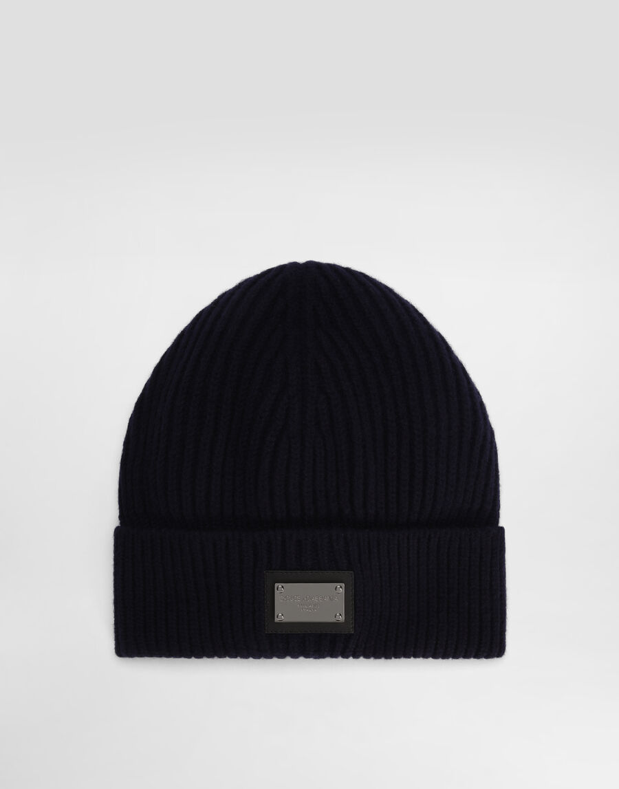 Cashmere and wool hat with branded tag