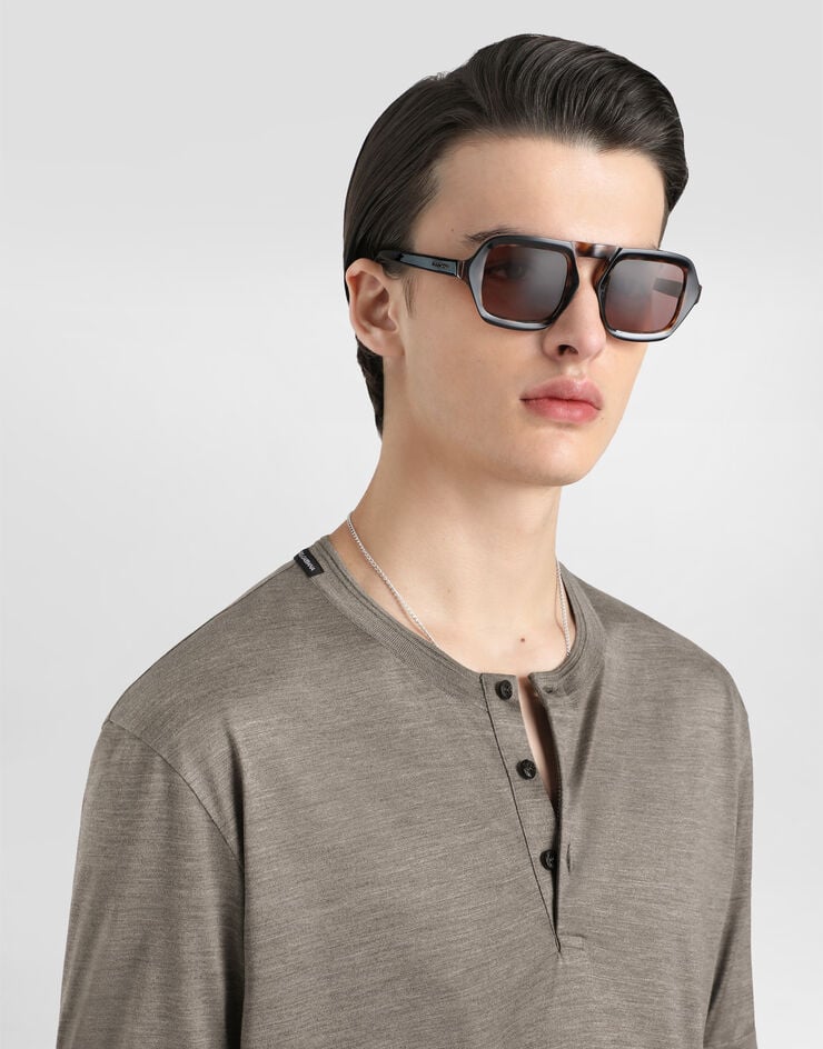 Dolce & Gabbana Silk serafino t-shirt Dolce & Gabbana Silk serafino t-shirt Multicolor G8QK3TG7P0F