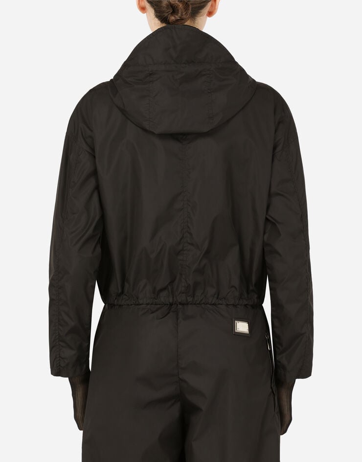 Dolce & Gabbana Windjacke aus technischem Gewebe mit Kapuze Schwarz F9M22TGDAGI