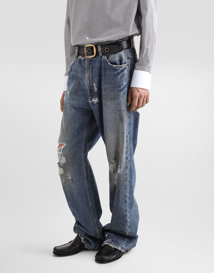 Dolce & Gabbana Oversize-Jeans aus Baumwolle mit Plakette Mehrfarbig GWVNXDG8MT7