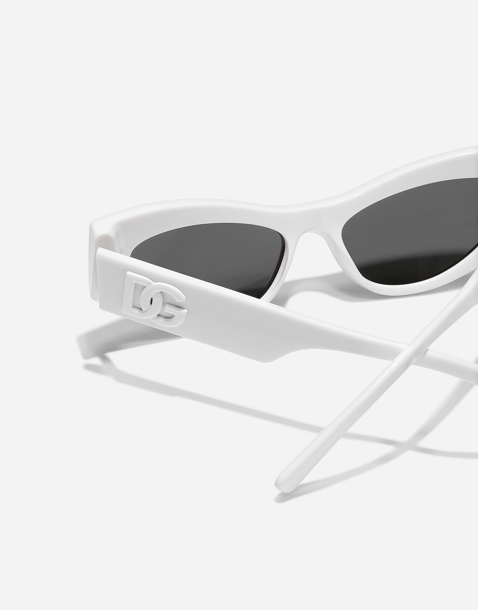 White dolce and deals gabbana sunglasses