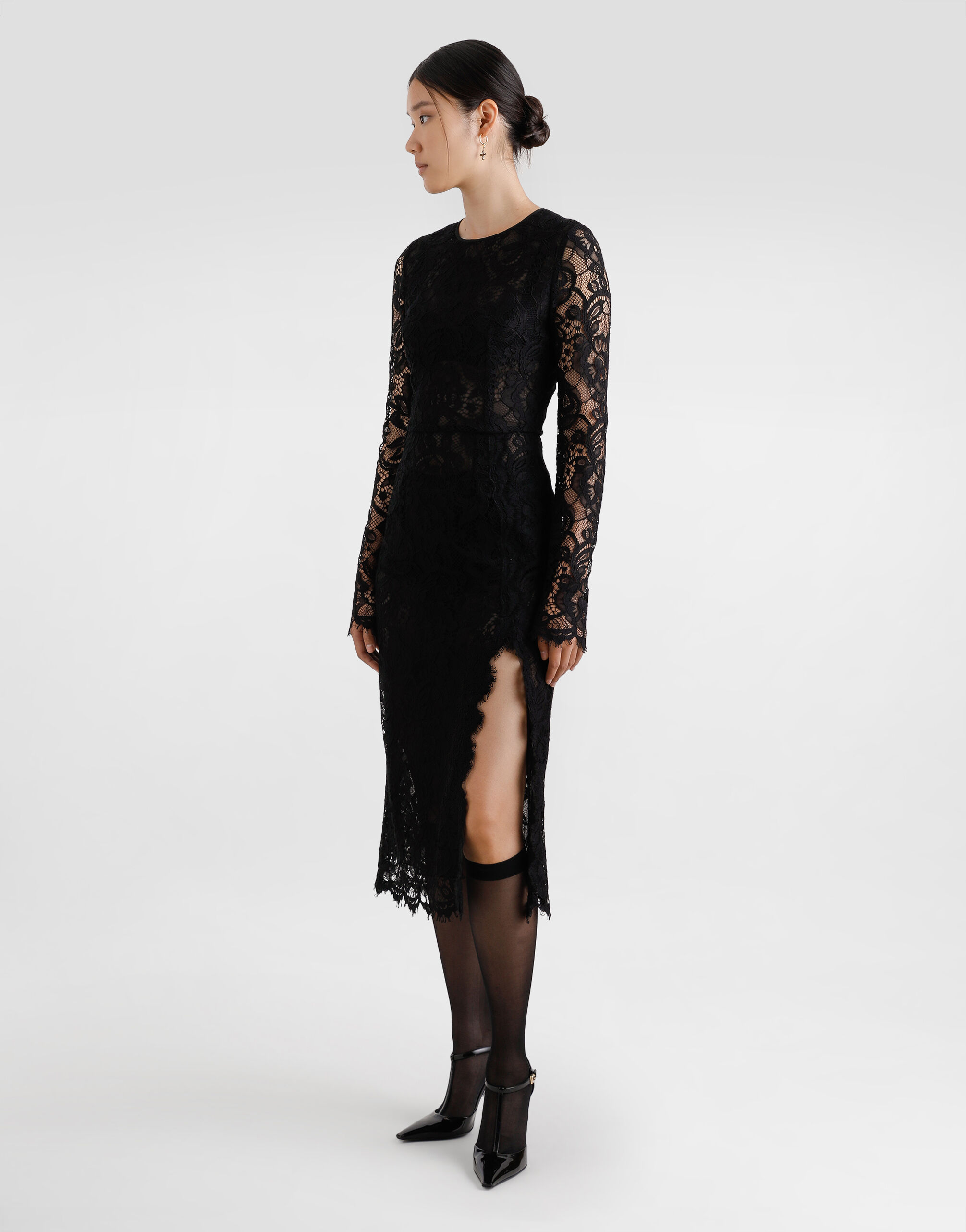 Flared calf-length floral lace dress with contrasting lining