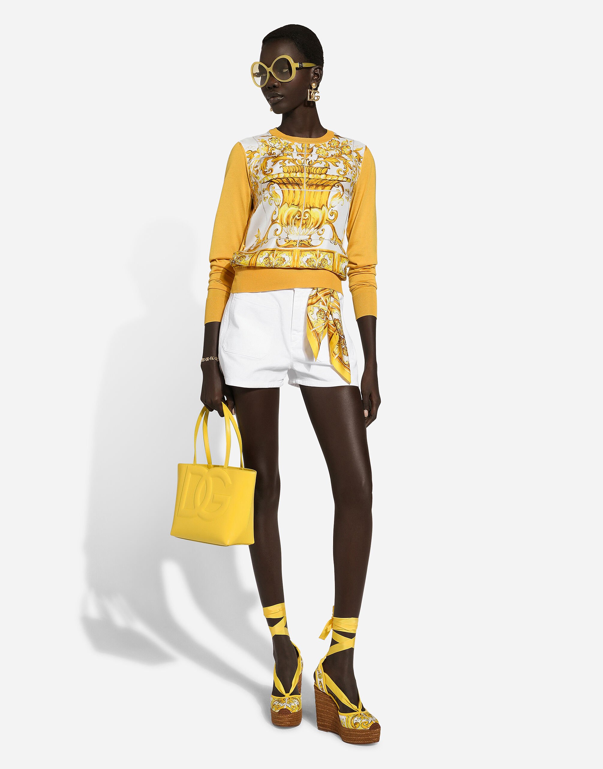 Dolce & Gabbana モノグラムロゴ ショートパンツ イエロー Multicolorのウィメンズ デニム ショートパンツ | Dolce&Gabbana®