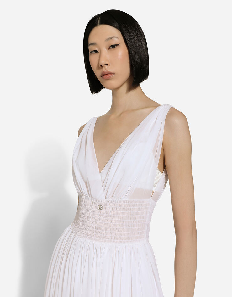 Dolce & Gabbana Longuette-Kleid mit V-Ausschnitt aus Seidengeorgette Weiss F6DKGTFU1AR
